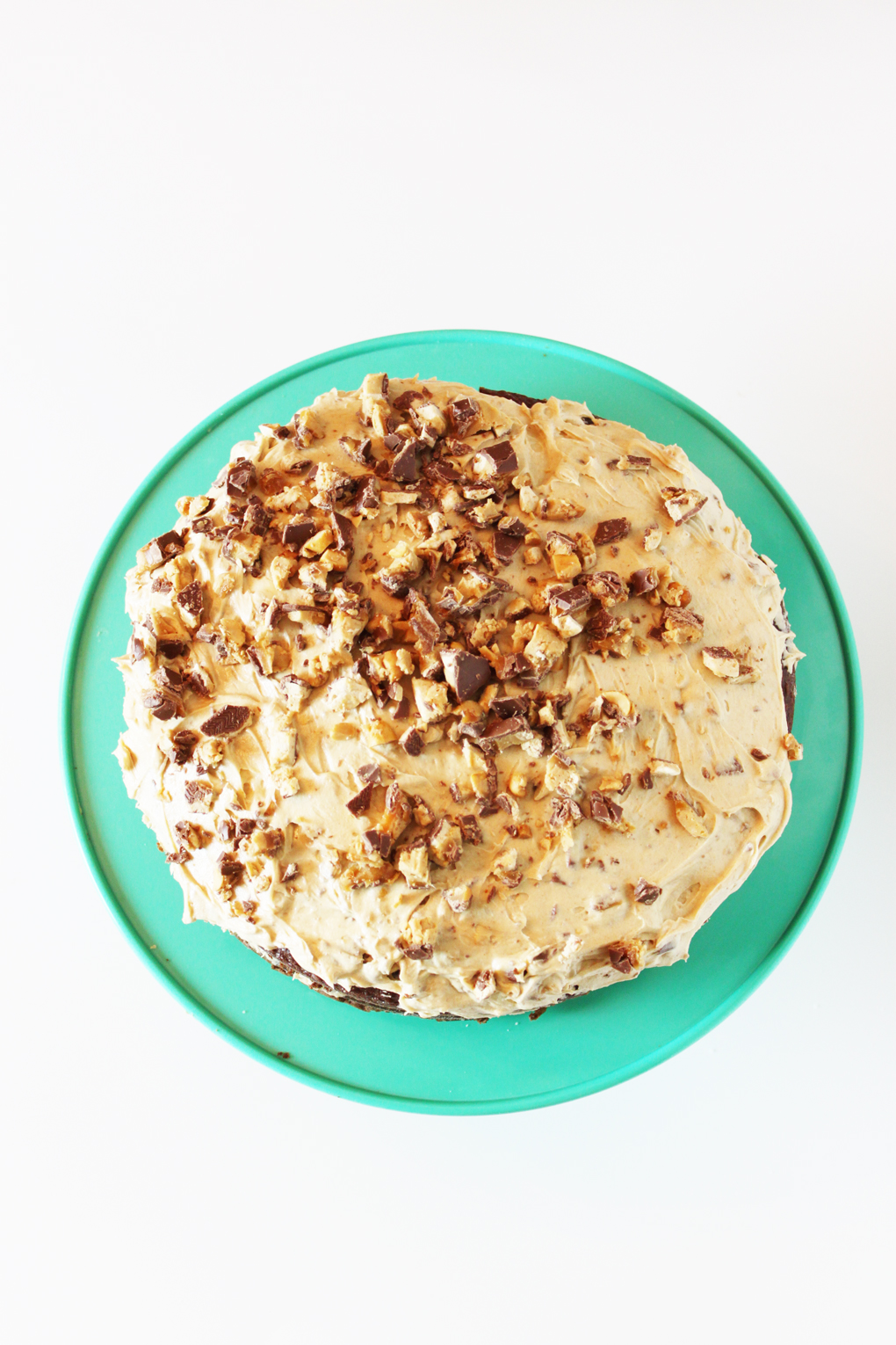 SNICKERS-Peanut-Butter-Cake-11