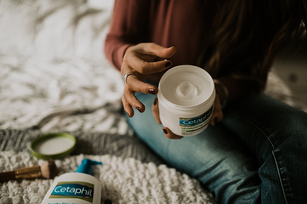 Skincare Routine: 5 MINUTE MORNING MUST HAVES by Utah blogger Dani Marie - mama must have morning kit with cetaphil cream and makeup products