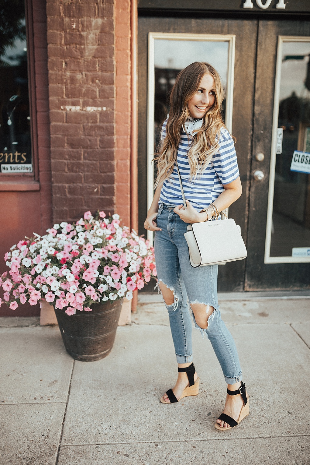 9 Ways To Wear Basic Tees For Fall by Utah fashion blogger Dani Marie