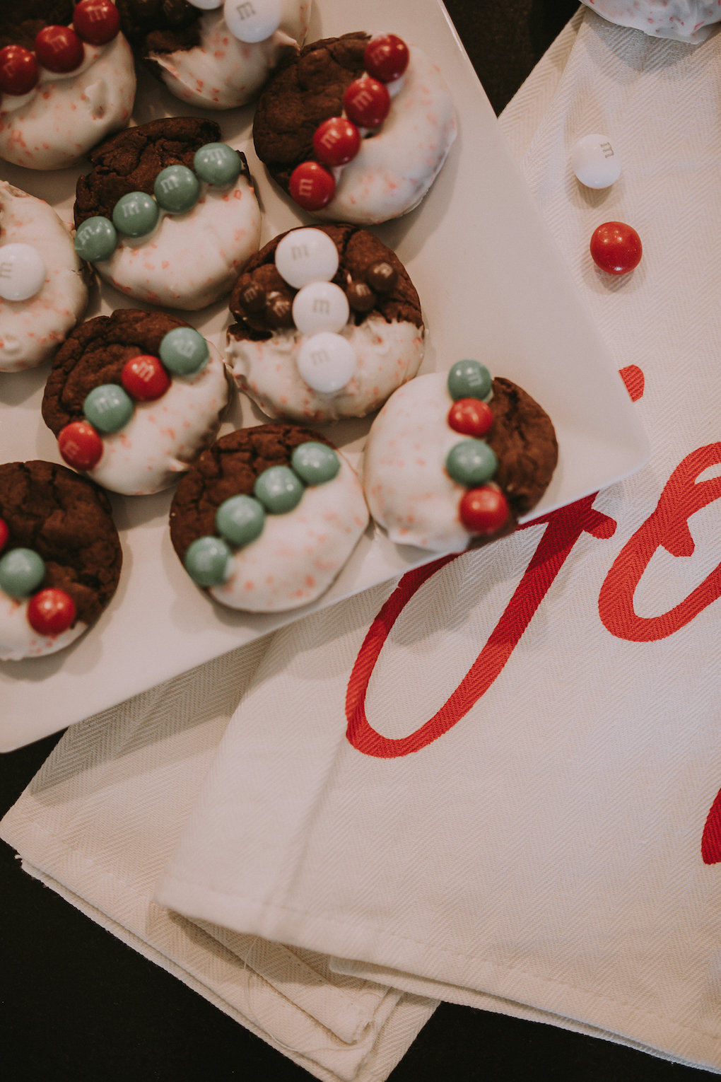 M&M'S® WHITE CHOCOLATE PEPPERMINT COOKIES! - Dani Marie Blog