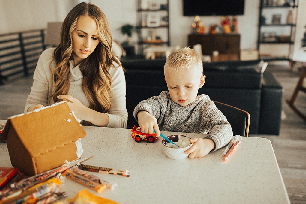 Gingerbread Houses & Holiday Traditions by Utah lifestyle blogger Dani Marie