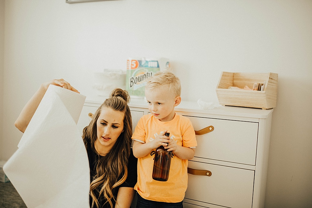 Save this post NOW for 5 tips to Spring Cleaning with Your Littles!