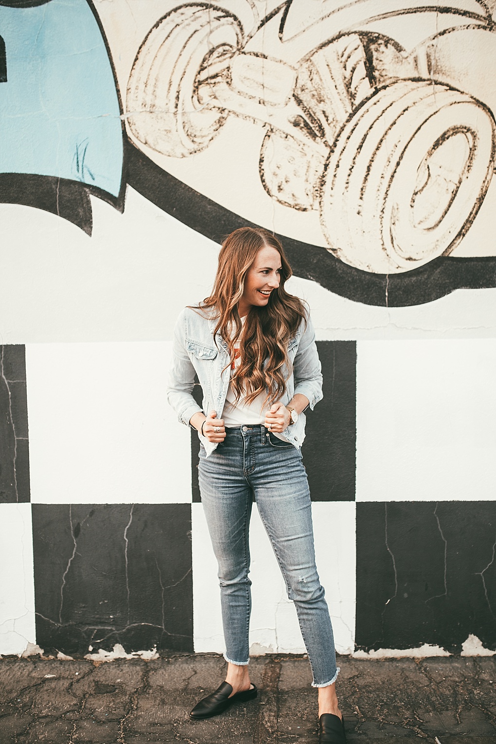 Fall is coming, which of course means time to break out the fall essentials. Utah Style Blogger Dani Marie is sharing her top fall essentials!
