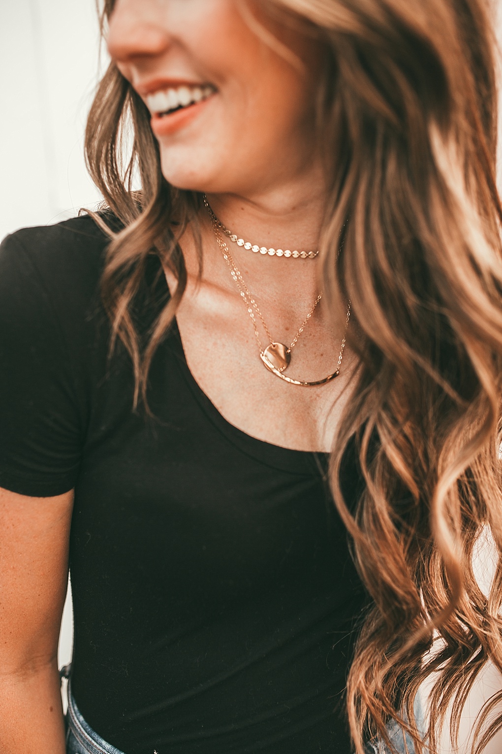 Have you ever wondered what the key to layering necklaces is? Utah Style Blogger Dani Marie is sharing her top tips to layering necklaces like a pro. 