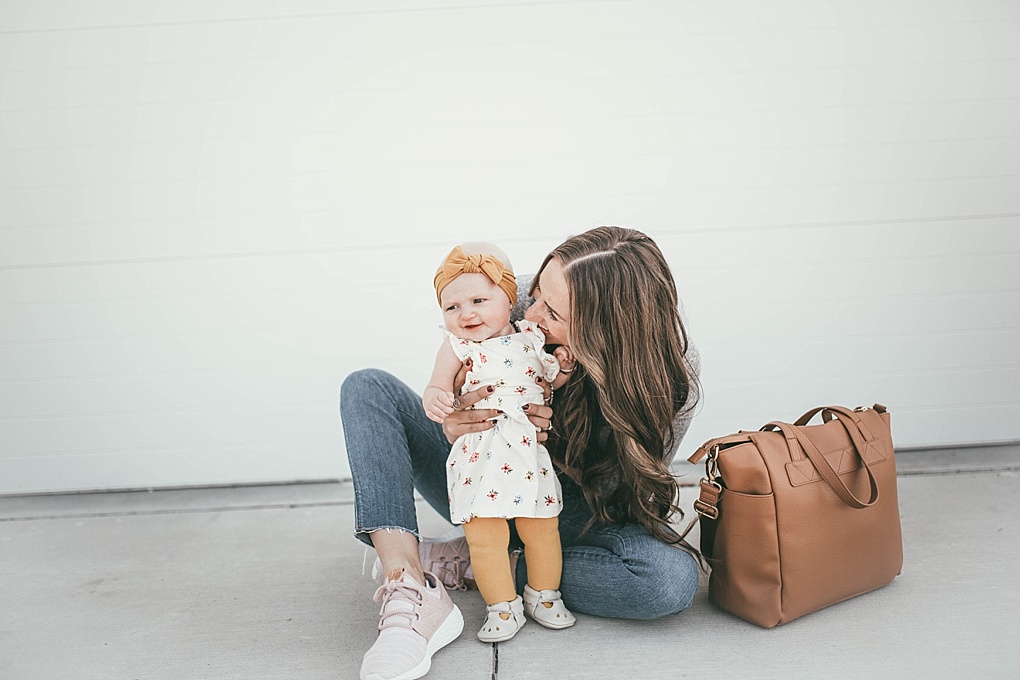 Curious what to add to your Fall Momiform? Utah Style Blogger Dani Marie is sharing her 5 items to add to your momiform wardrobe this fall. 