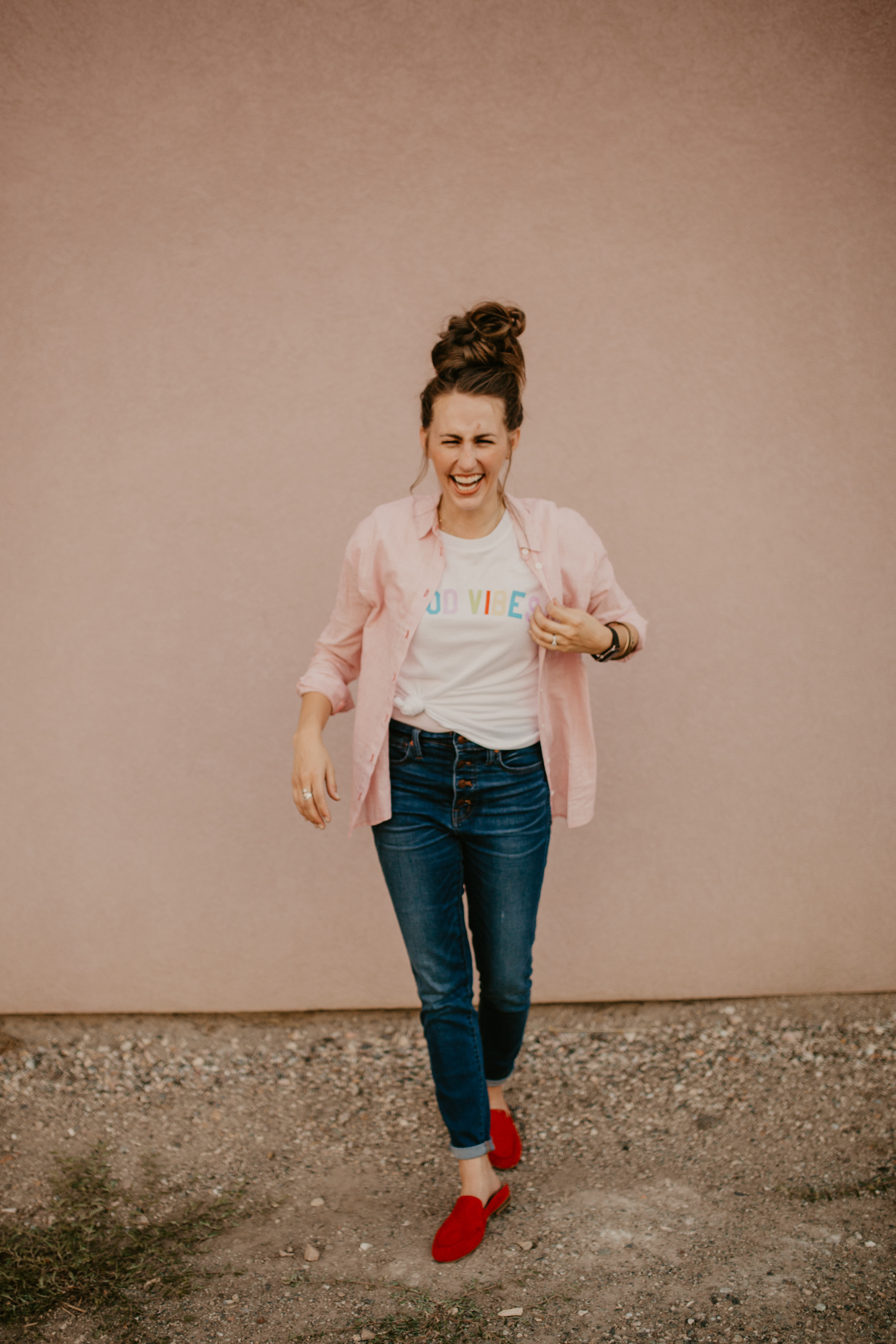 Ready for Fall? Bookmark this post ASAP! Utah Style Blogger Dani Marie is sharing her top 13 mom friendly fall outfits that will keep you stylish all season long! 