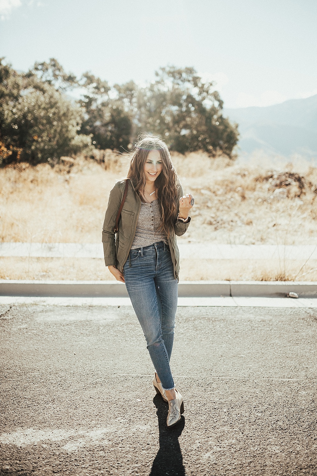 Bookmark this post ASAP! Utah Style Blogger Dani Marie is sharing how to wear a henley this fall 3 different ways! 