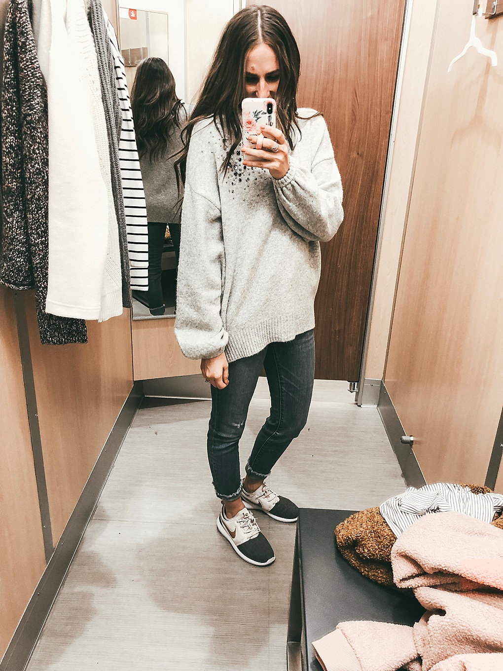 Headed to Target today? Utah Style Blogger Dani Marie is sharing her latest fashion finds in her Target try on. See her picks here!