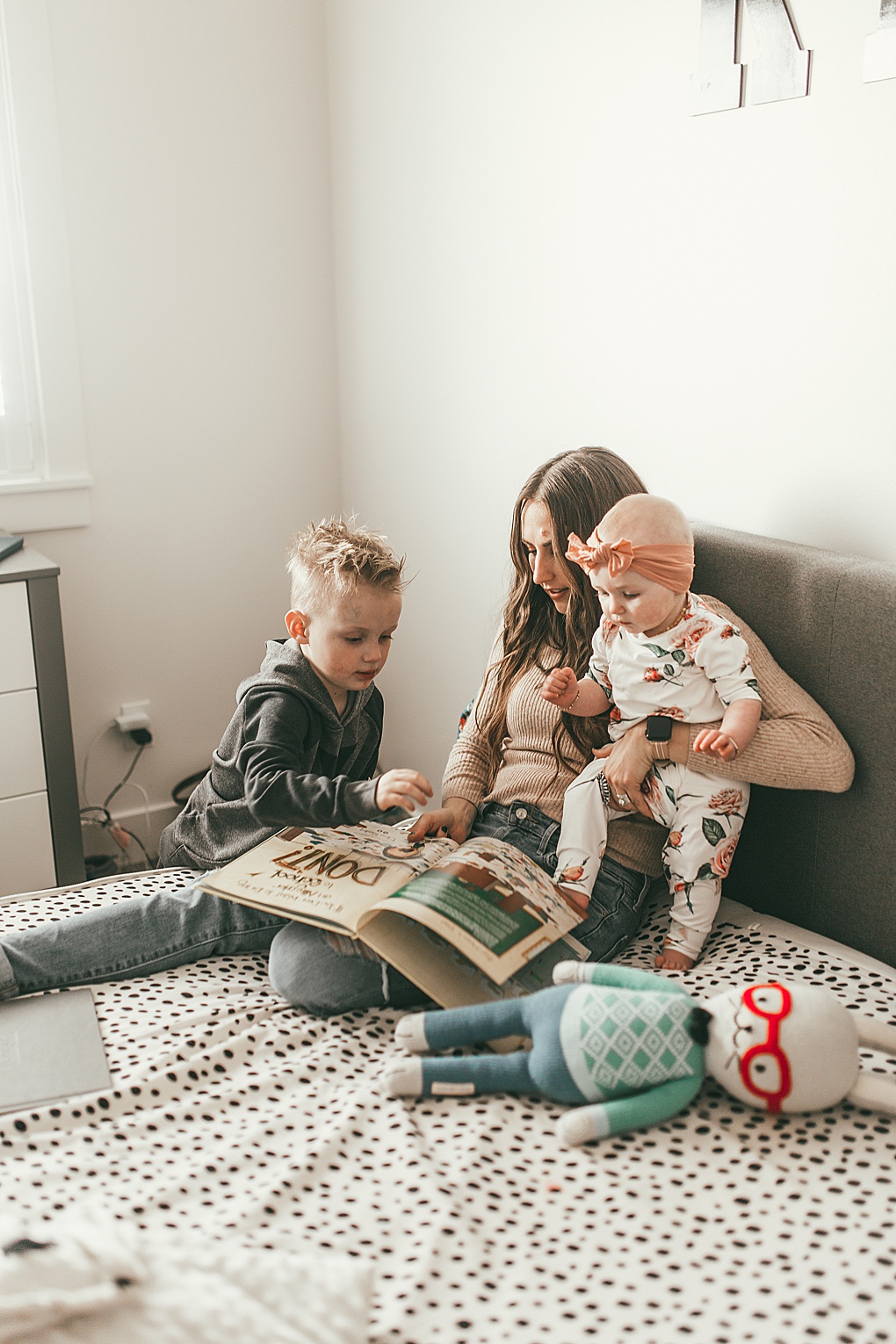 Anyone else stressed when it comes to a toddler bedtime routine? Utah Blogger Dani Marie is sharing her top tips on making a toddler bedtime routine easy.  Click to see her tips HERE!