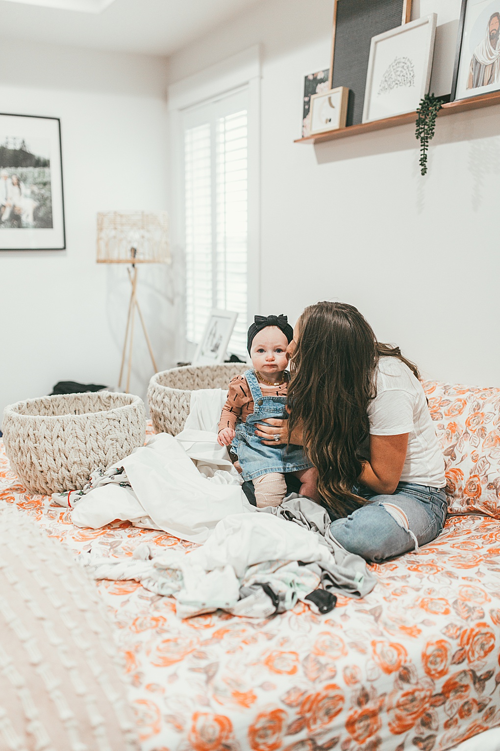 Is there anything worse than laundry? Utah Style Blogger Danni Marie is sharing her cleaning and laundry routine to make life easier. See it here!