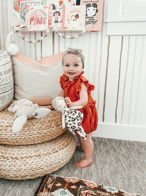 Looking for some of the best Amazon baby girl finds? Utah Style Blogger Dani Marie has you covered! See her top baby girl finds on Amazon here! 